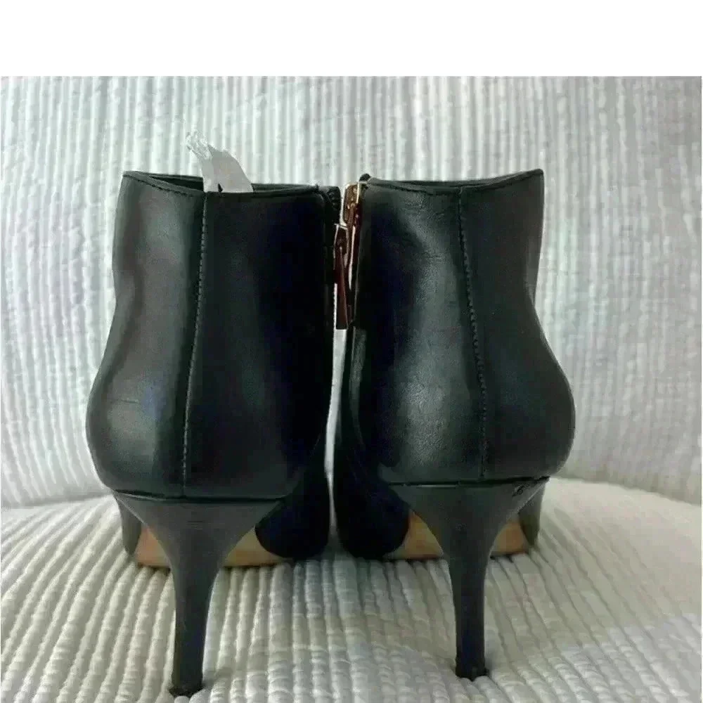 Ann Taylor Lacey Black Leather Cap Toe Ankle Boots Size 10M
